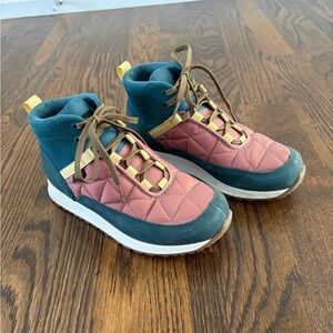 Teva Winter Boots